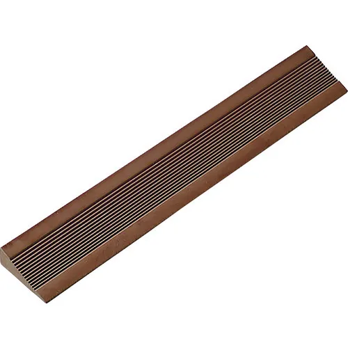 绿十字，步骤坡，步骤垫28T，高度28mm x总长度450mm，带胶带，由橡胶制成